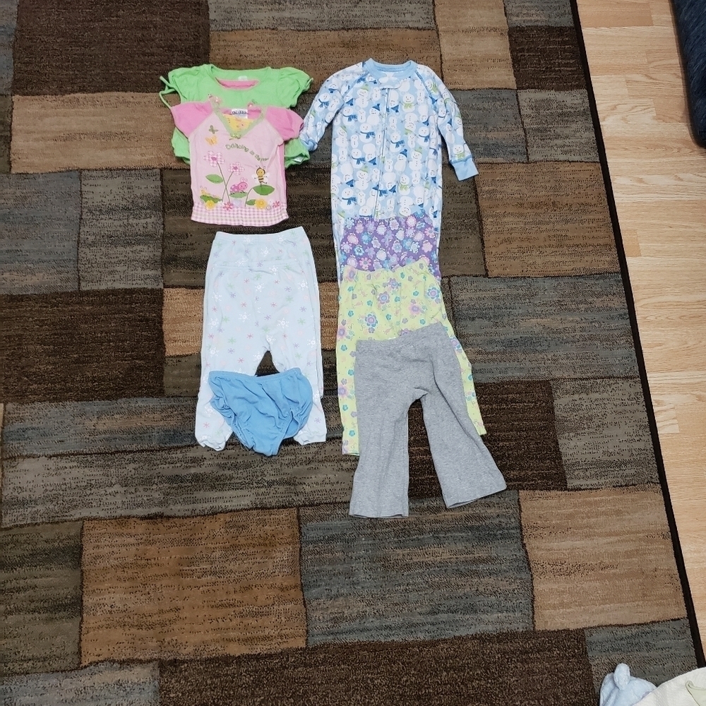 Baby girls size 18M clothing bundle of 9